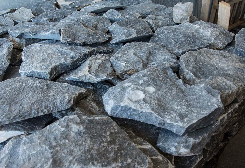 Přírodní kámen obklad RockFace Evenos