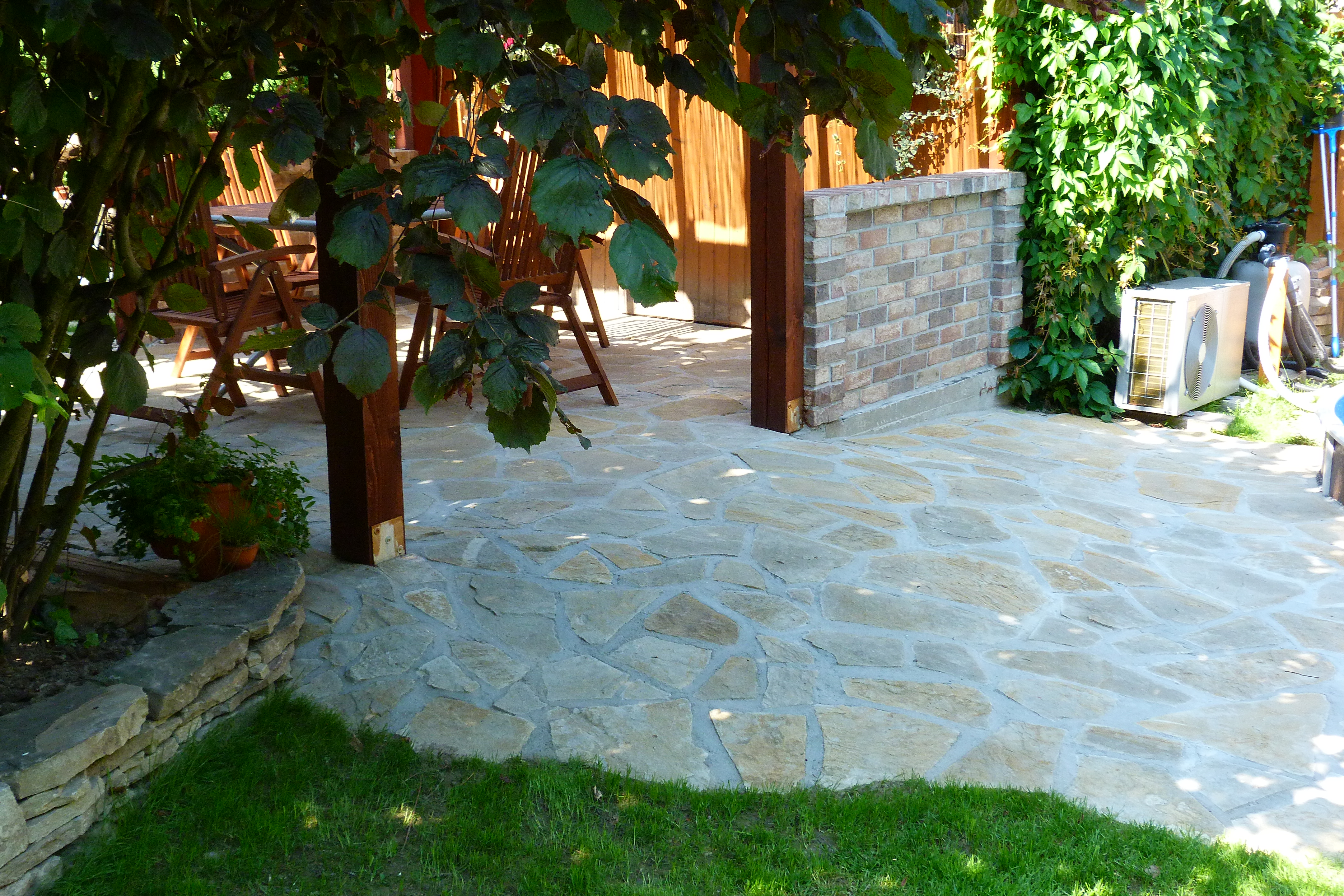 Prírodný pieskovec NELA rovný - hr. 3-5 cm, rozmer 10-50 cm
