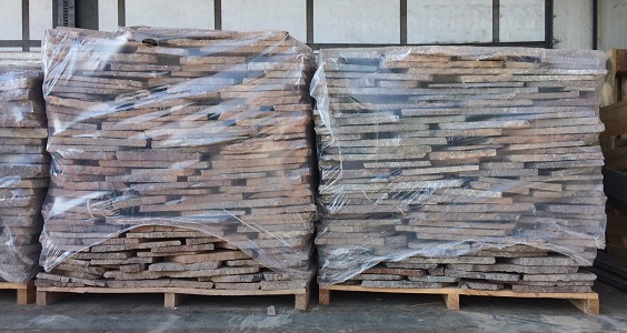 Naturporphyr Grigio Rosa, unregelmäßige Formen, Stärke 1-3 cm (Verblendung/Belag, Größe 25-50 cm)